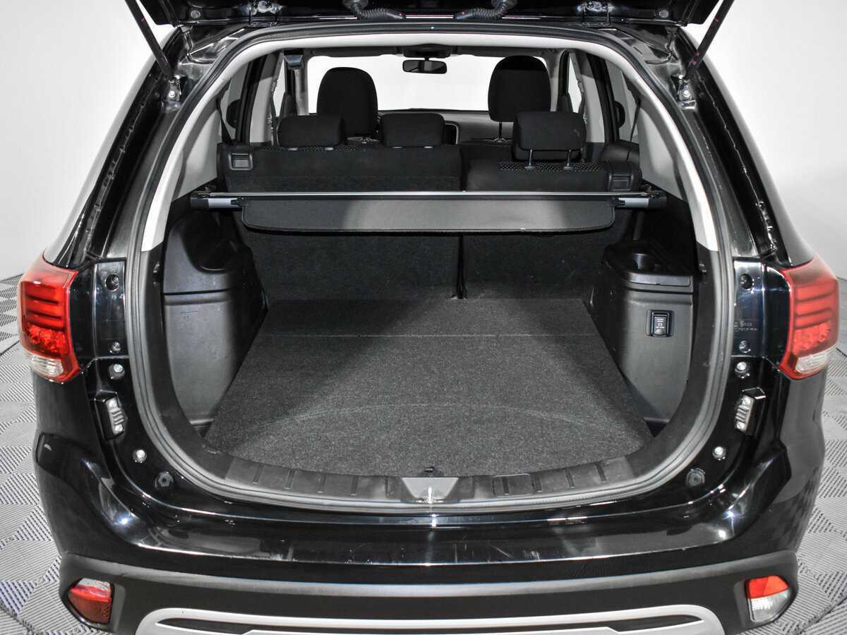 Mitsubishi Outlander с пробегом — 2021 год. Фото: #20