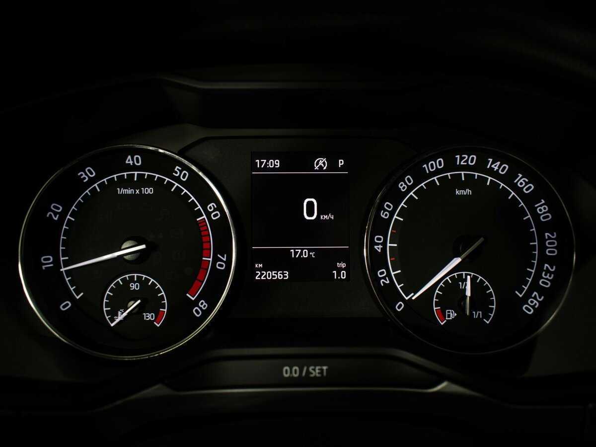 Skoda Superb с пробегом — 2020 год. Фото: #11