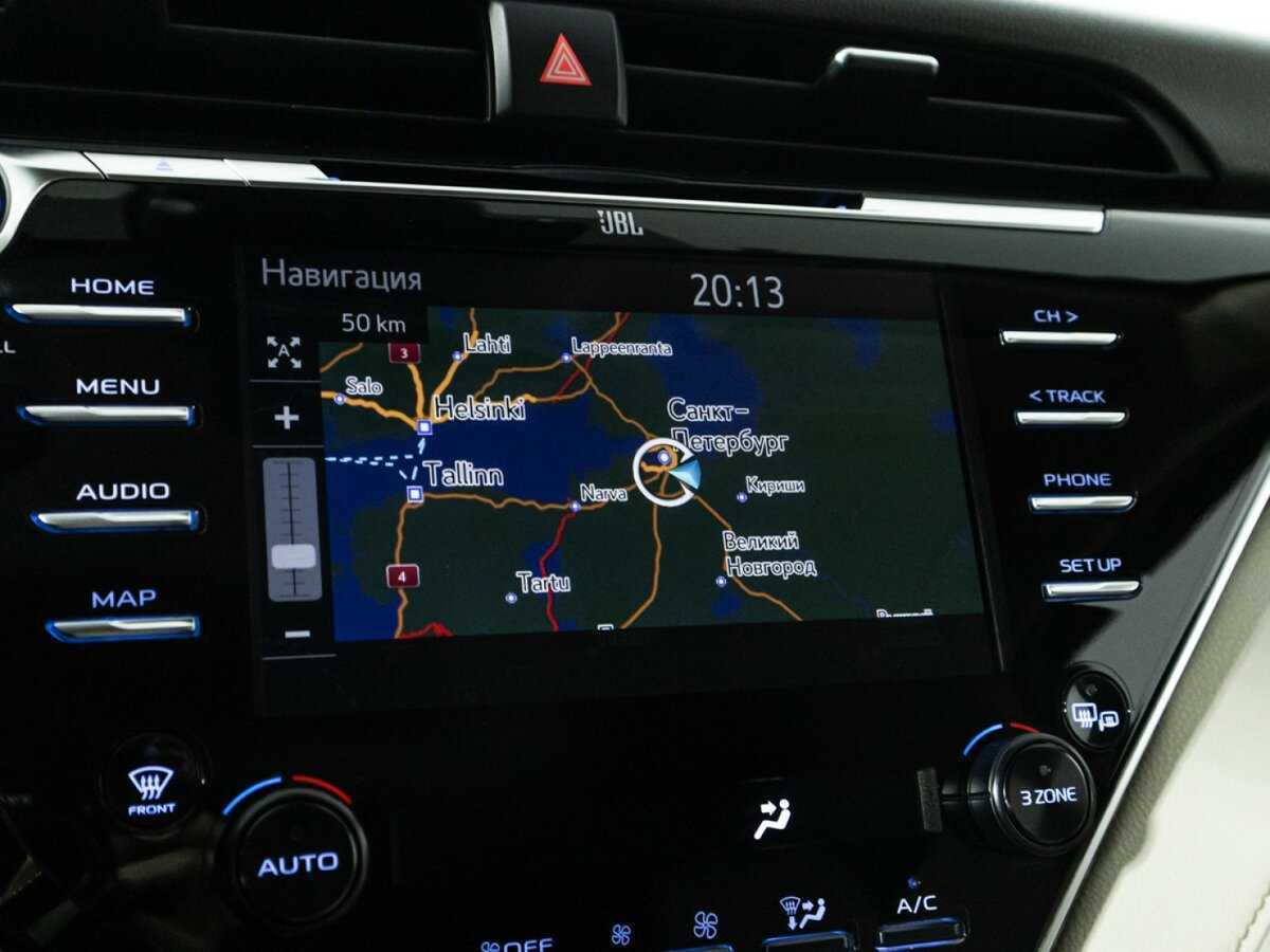 Toyota Camry с пробегом — 2018 год. Фото: #18