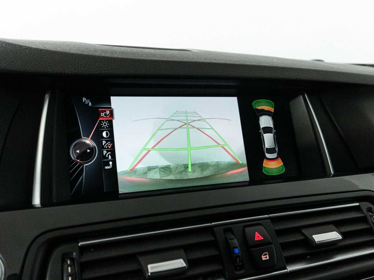 BMW 5 серии с пробегом — 2014 год. Фото: #17