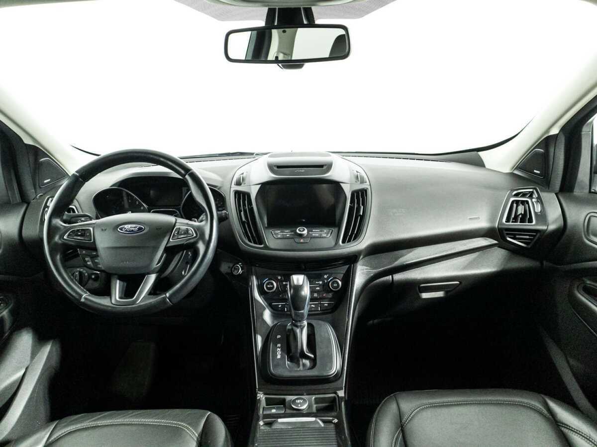 Ford Kuga с пробегом — 2017 год. Фото: #12