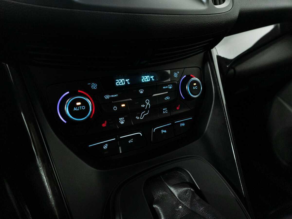 Ford Kuga с пробегом — 2017 год. Фото: #18