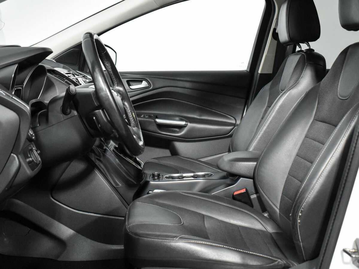 Ford Kuga с пробегом — 2013 год. Фото: #10