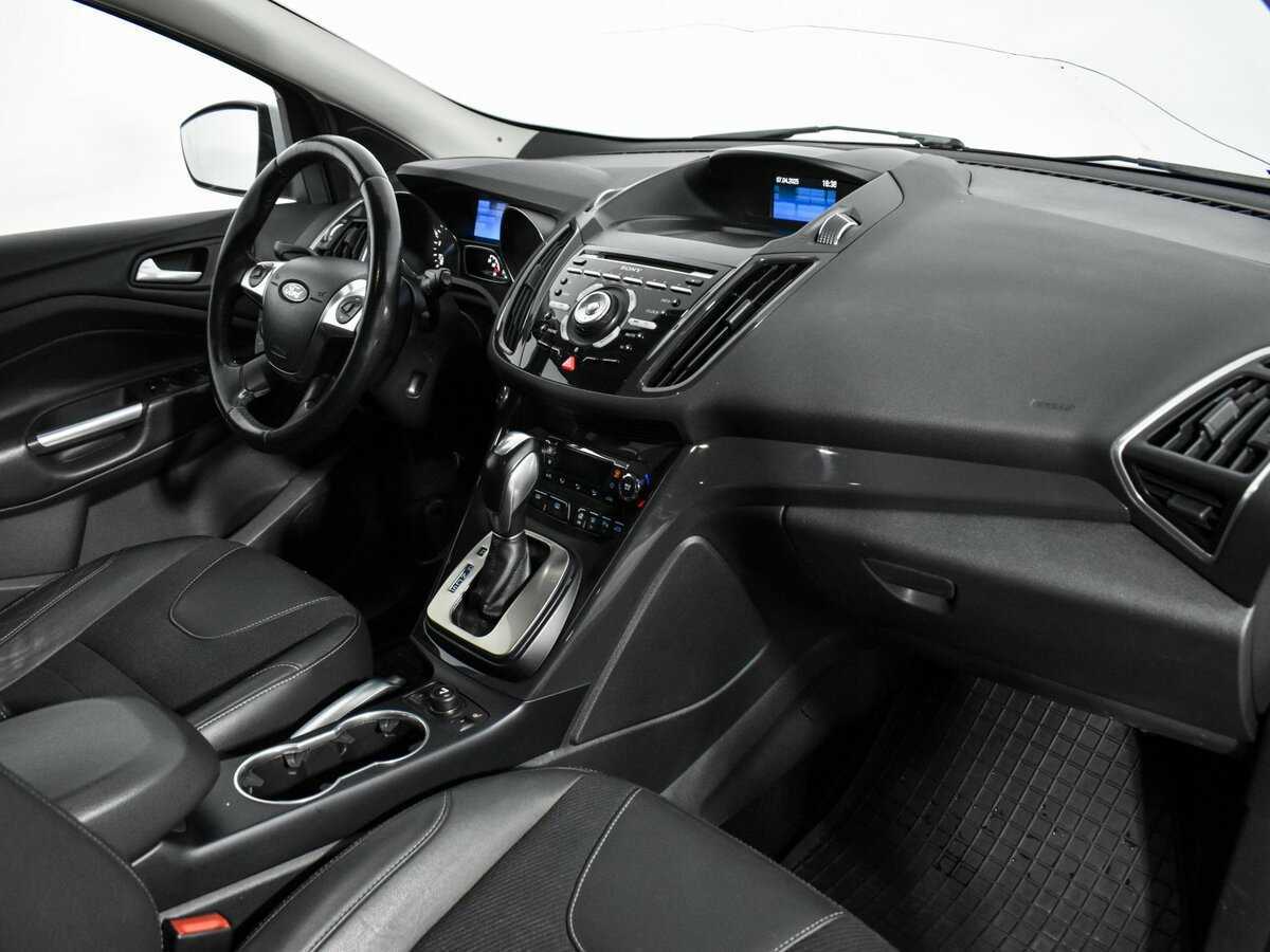 Ford Kuga с пробегом — 2013 год. Фото: #14