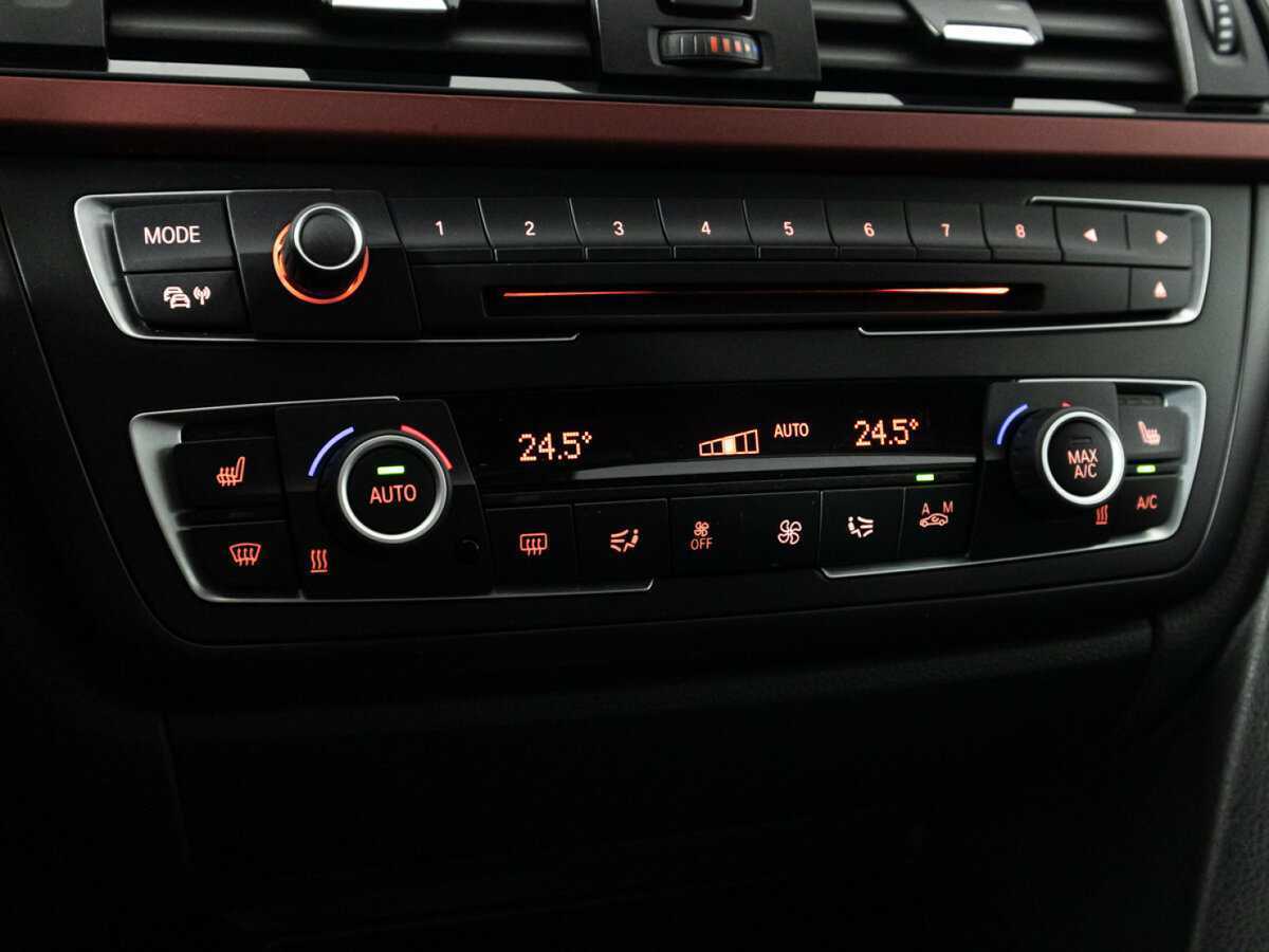 BMW 3 серии с пробегом — 2014 год. Фото: #16