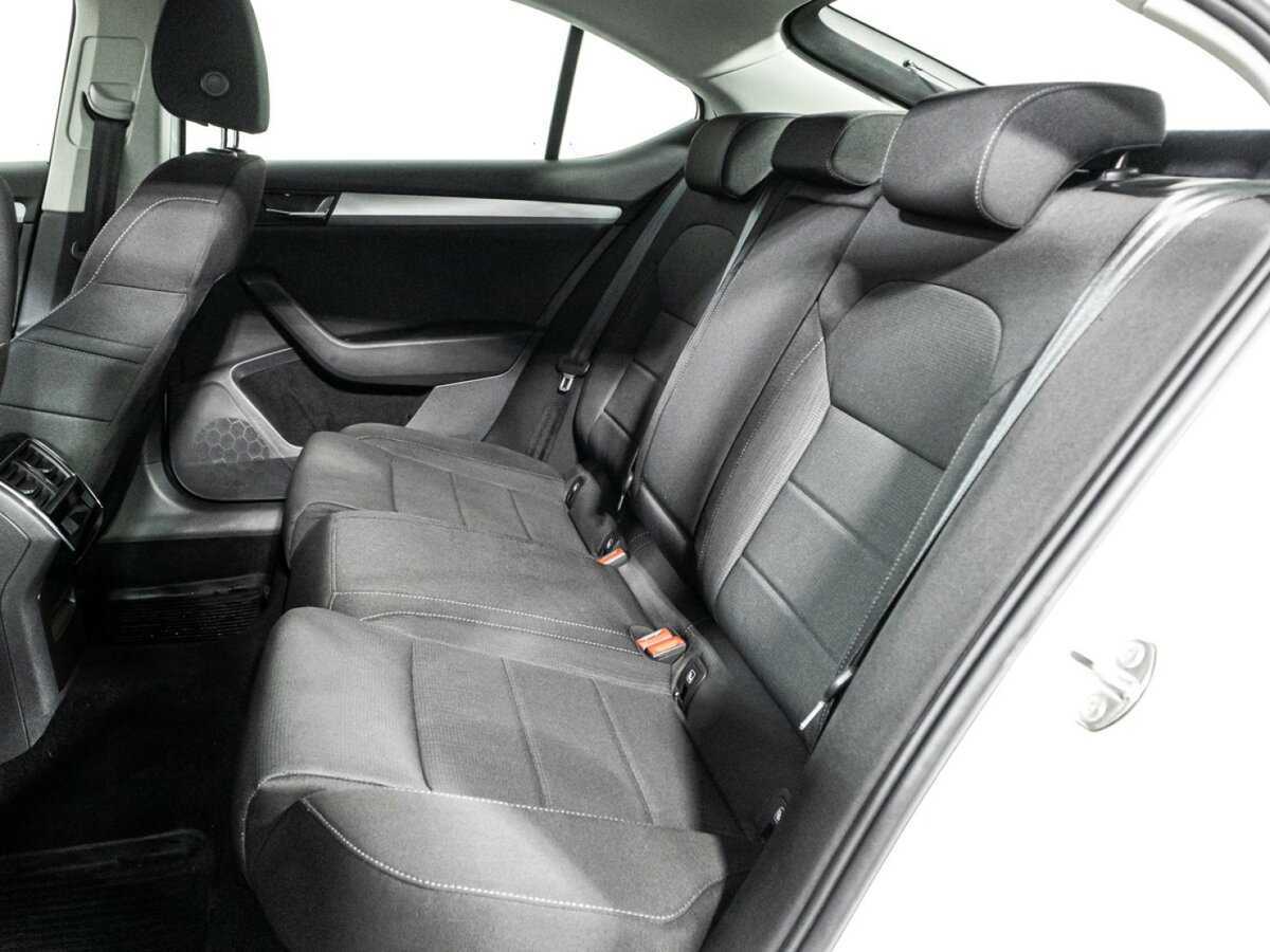 Skoda Superb с пробегом — 2016 год. Фото: #8