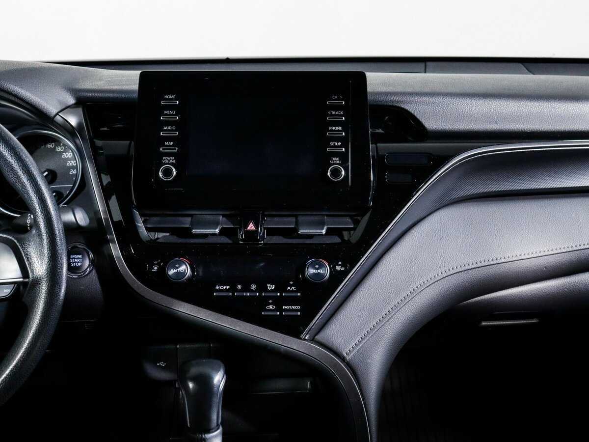 Toyota Camry с пробегом — 2021 год. Фото: #9