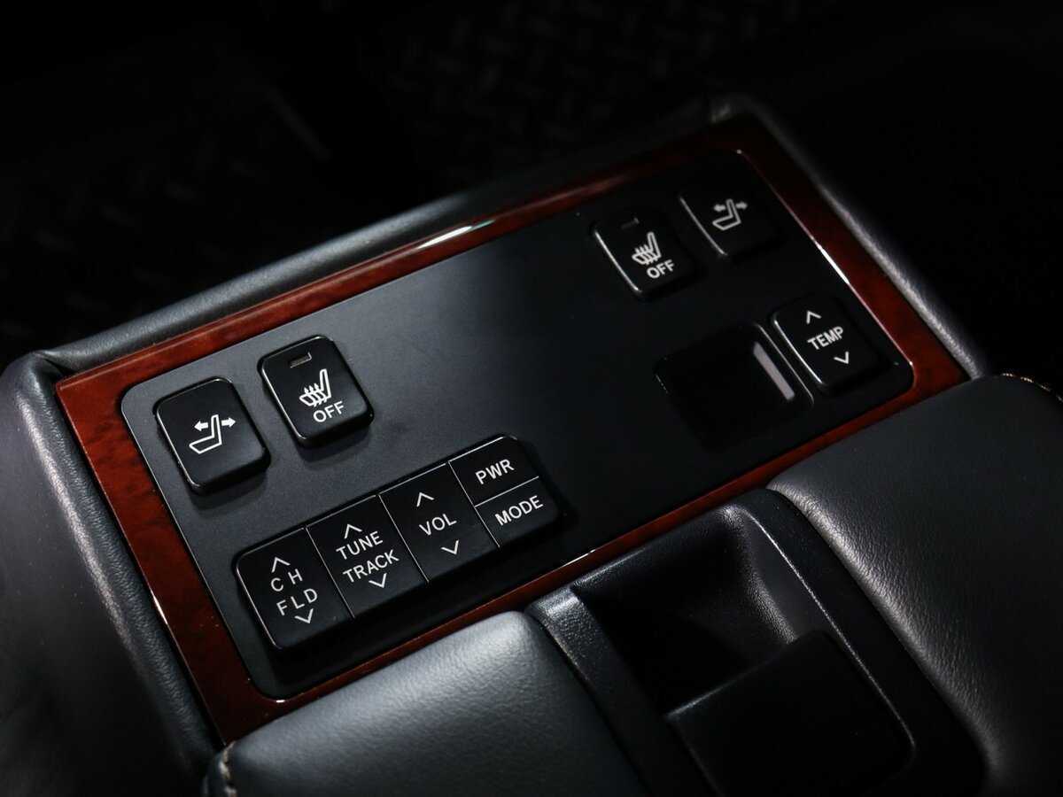 Toyota Camry с пробегом — 2012 год. Фото: #20