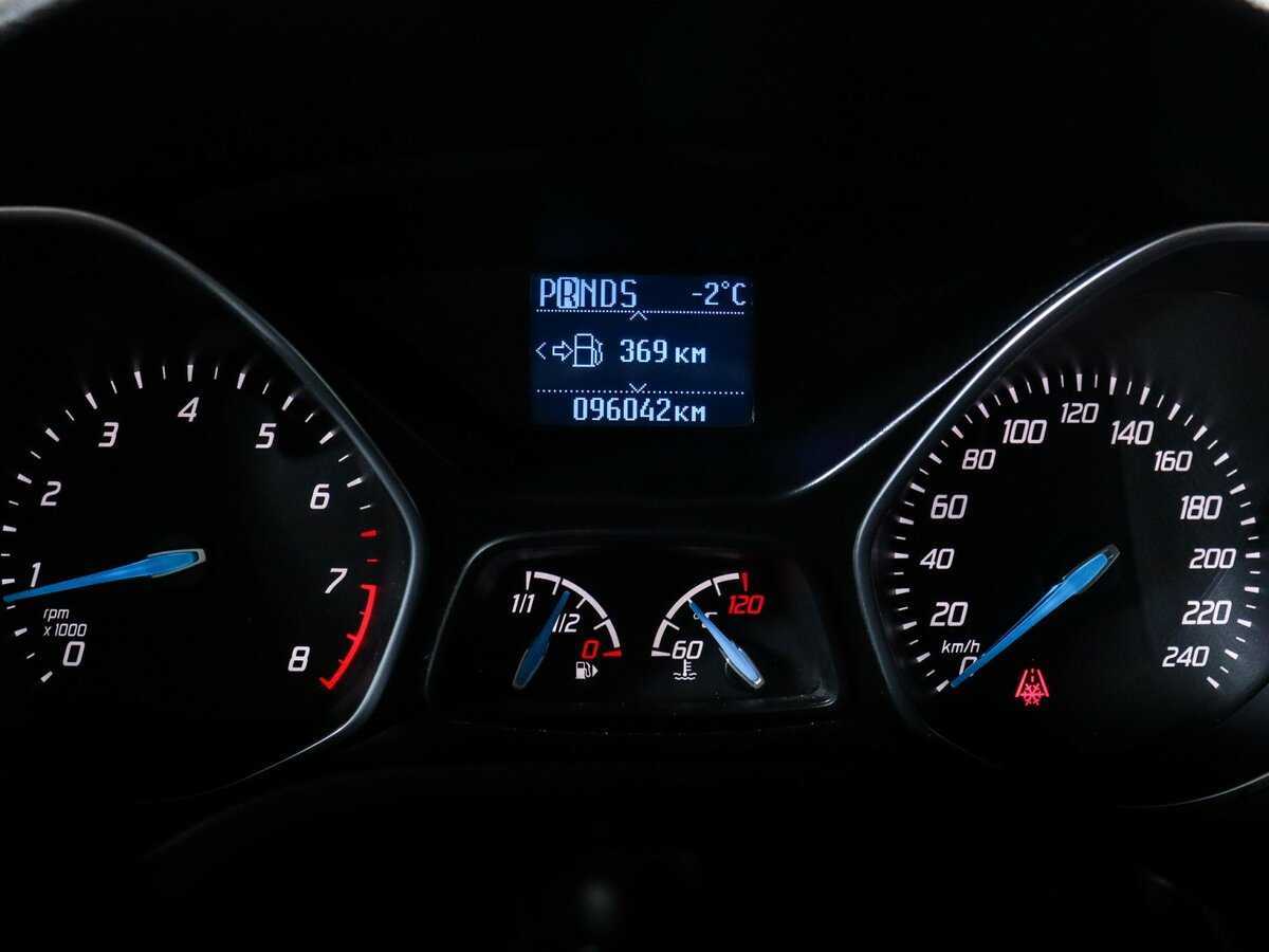 Ford Focus с пробегом — 2012 год. Фото: #7