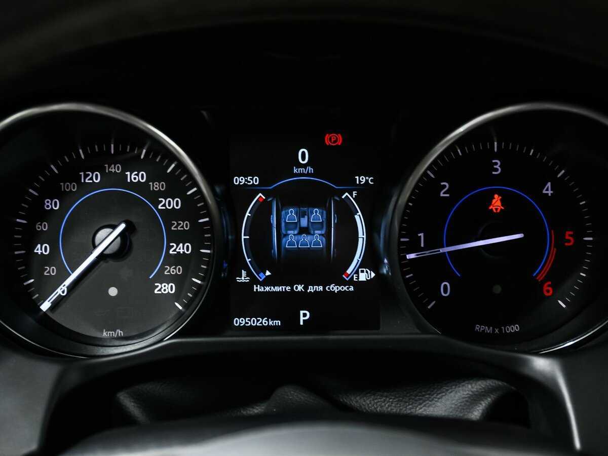 Jaguar XF с пробегом — 2016 год. Фото: #9