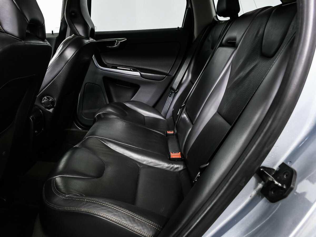 Volvo XC60 с пробегом — 2012 год. Фото: #13