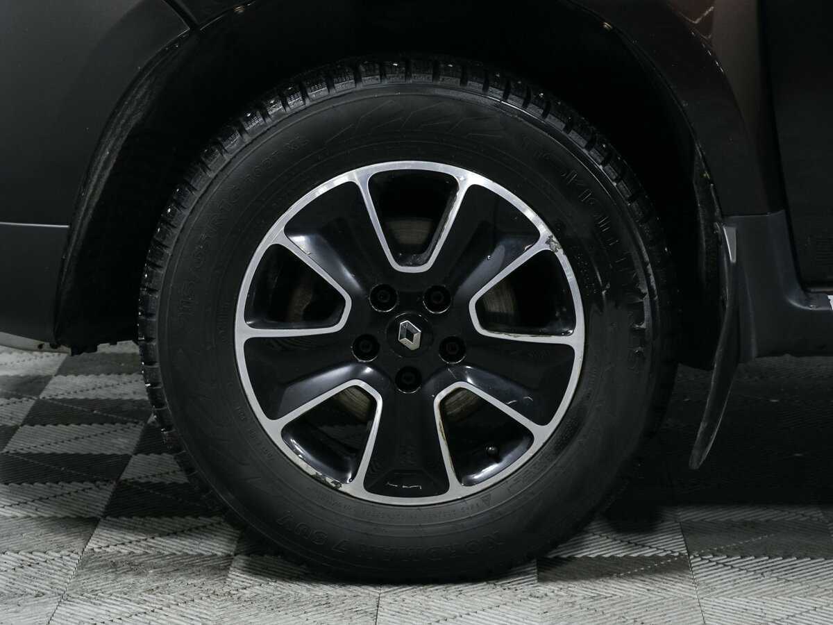 Renault Duster с пробегом — 2018 год. Фото: #11