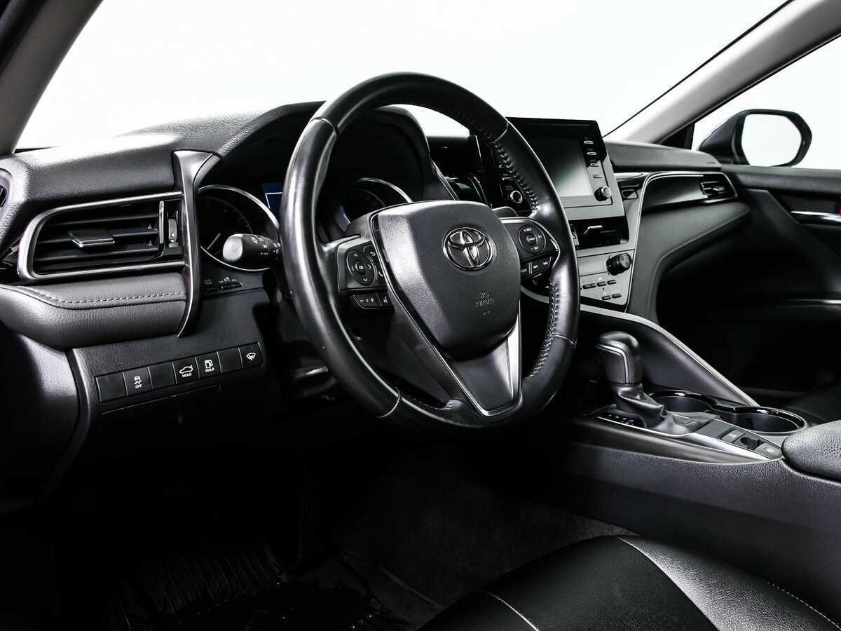 Toyota Camry с пробегом — 2022 год. Фото: #12