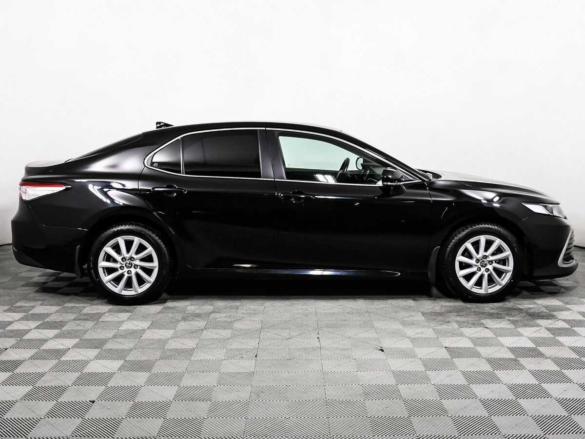 Toyota Camry с пробегом — 2022 год. Фото: #3