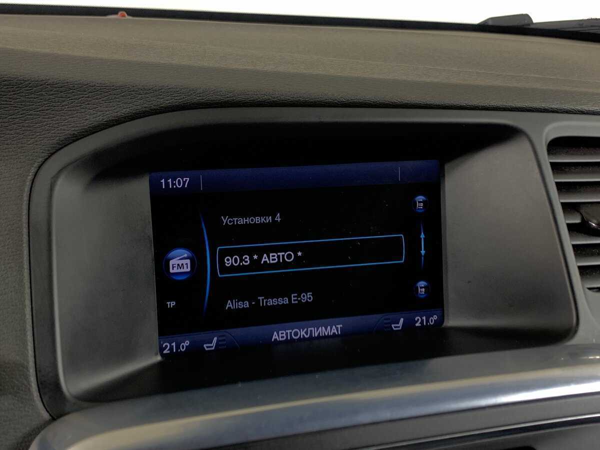 Volvo S60 с пробегом — 2013 год. Фото: #14