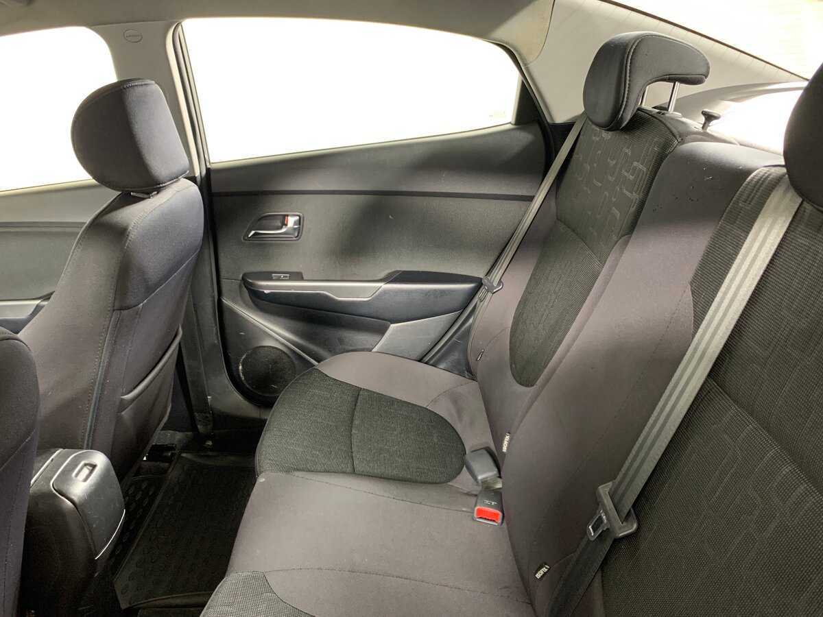 Kia Rio с пробегом — 2015 год. Фото: #18