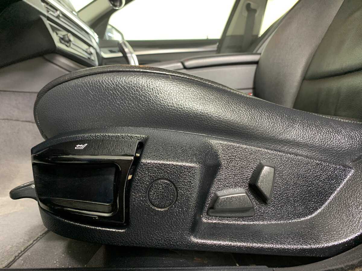 BMW 5 серии с пробегом — 2012 год. Фото: #16