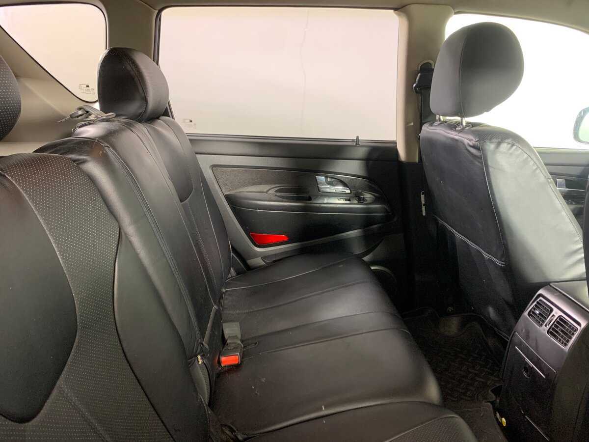 SsangYong Rexton с пробегом — 2012 год. Фото: #17