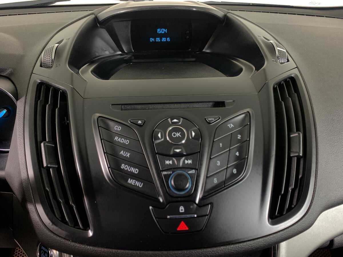 Ford Kuga с пробегом — 2015 год. Фото: #14