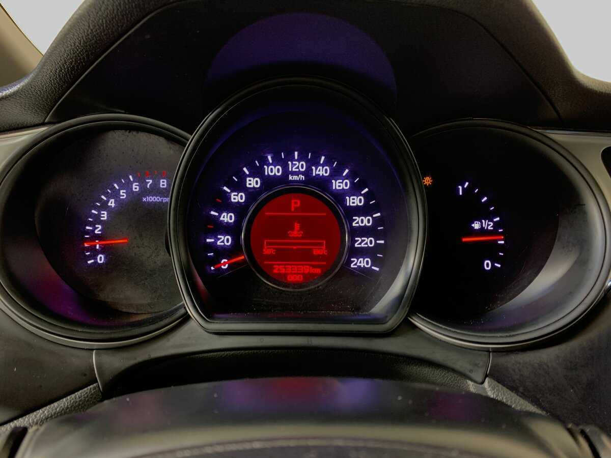 Kia Ceed с пробегом — 2016 год. Фото: #12