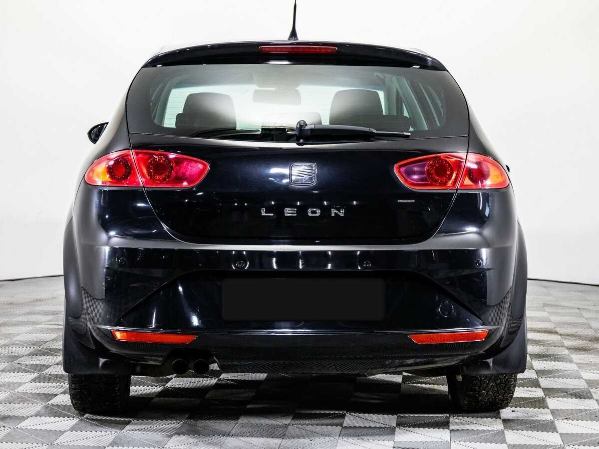 SEAT Leon с пробегом — 2012 год. Фото: #4