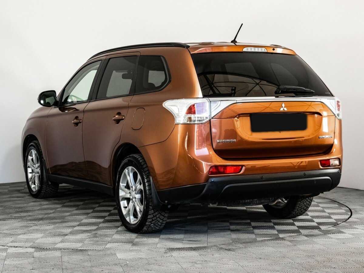 Mitsubishi Outlander с пробегом — 2012 год. Фото: #5