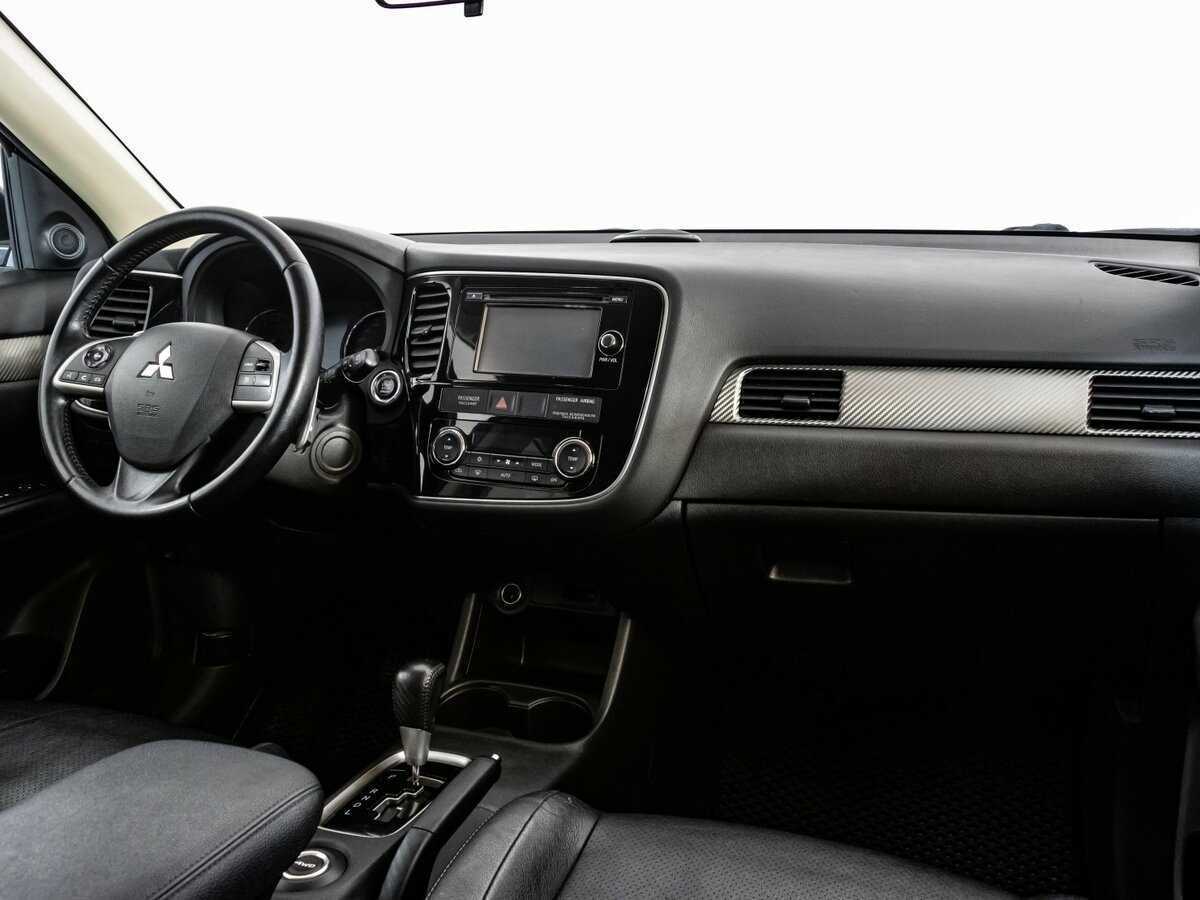 Mitsubishi Outlander с пробегом — 2012 год. Фото: #6