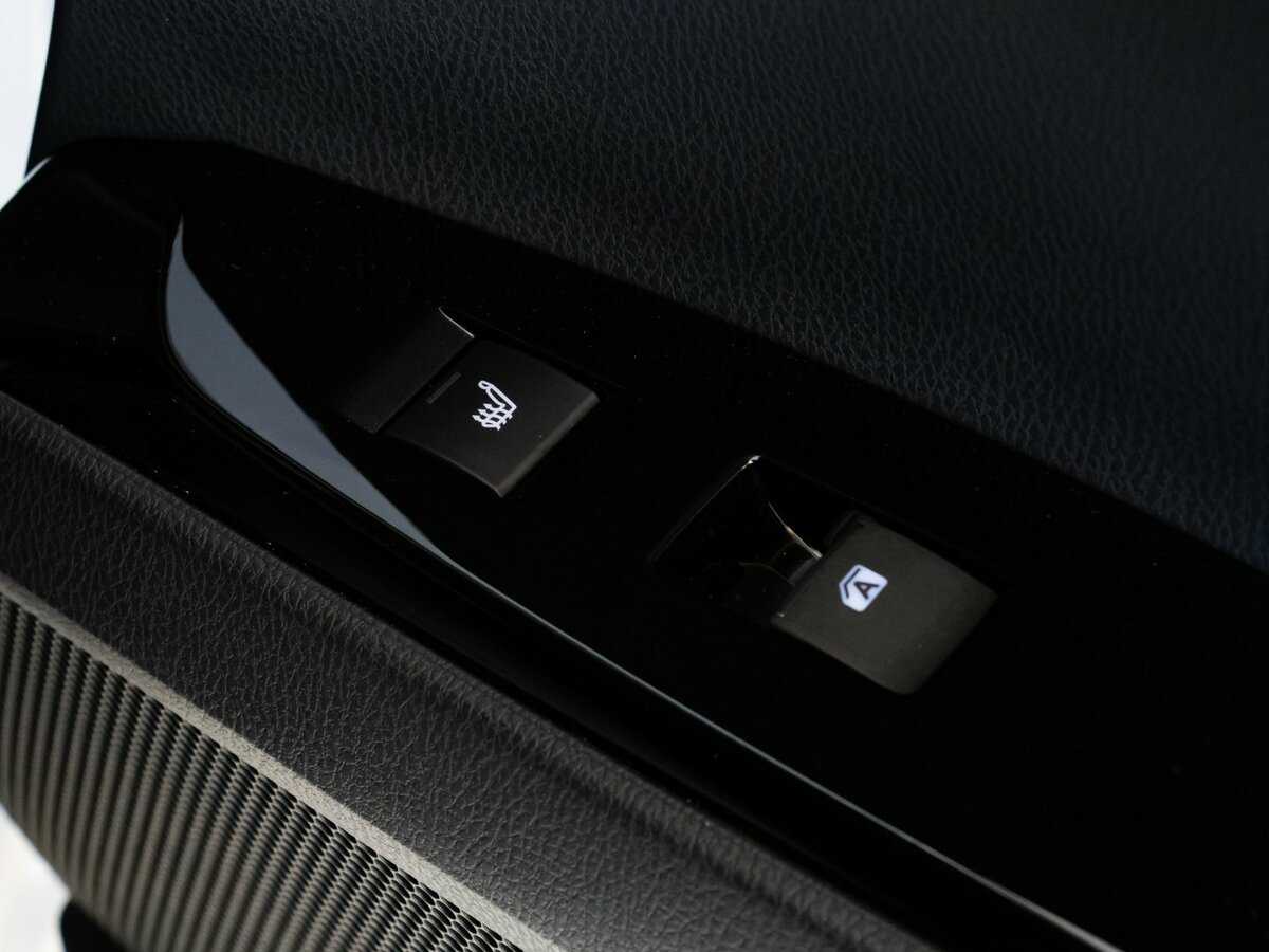 Toyota Camry с пробегом — 2020 год. Фото: #13