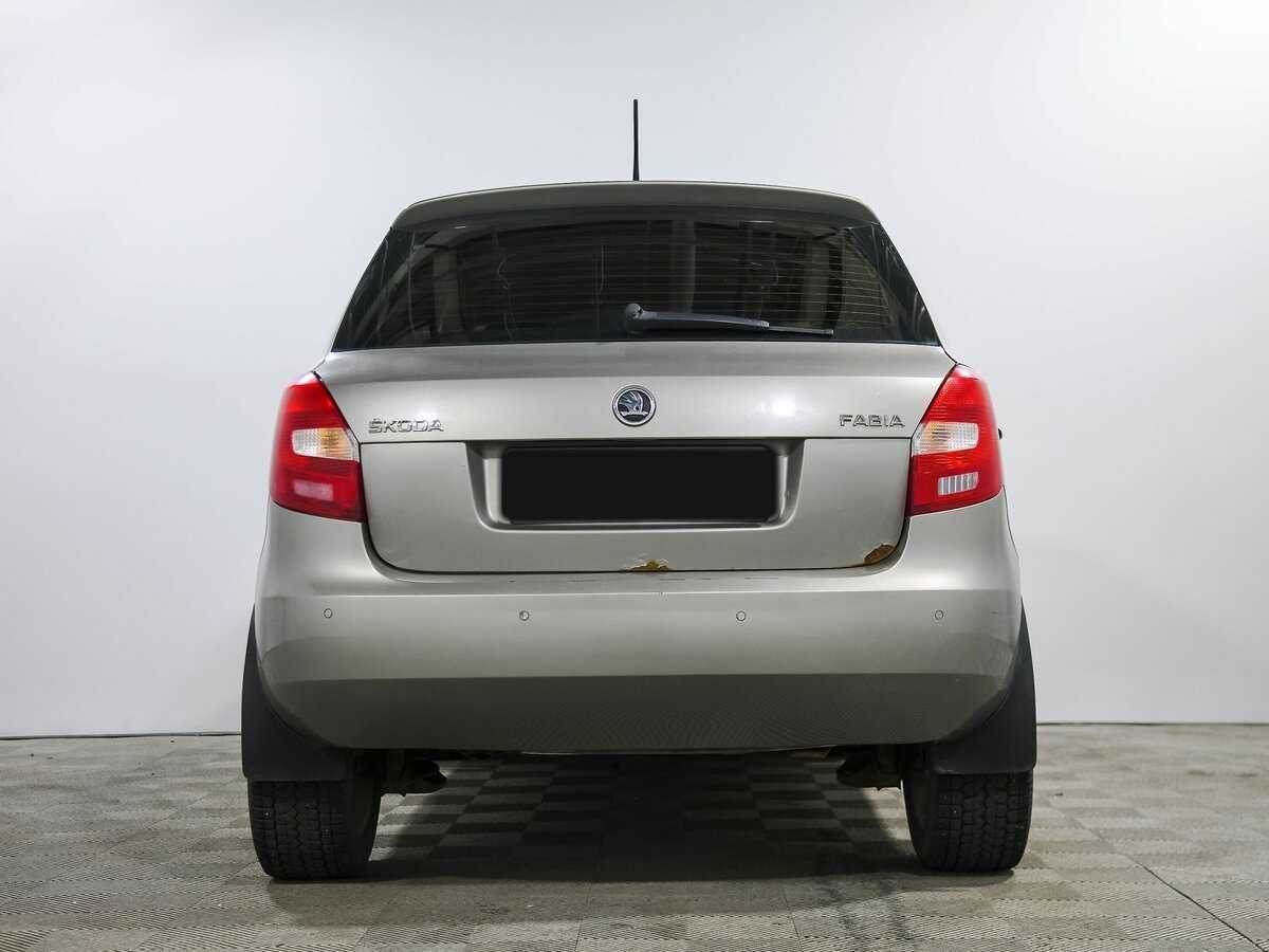 Skoda Fabia с пробегом — 2013 год. Фото: #4