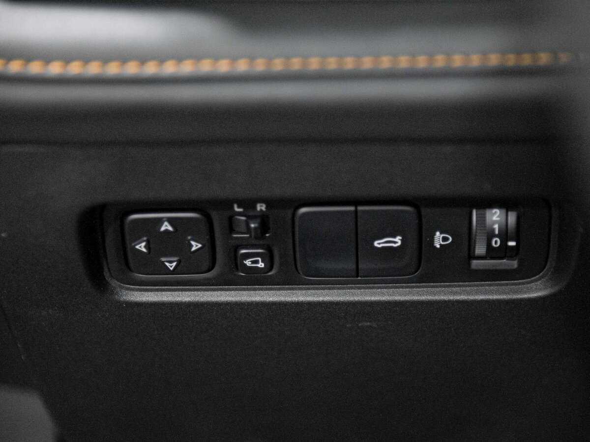 Changan UNI-V с пробегом — 2023 год. Фото: #15