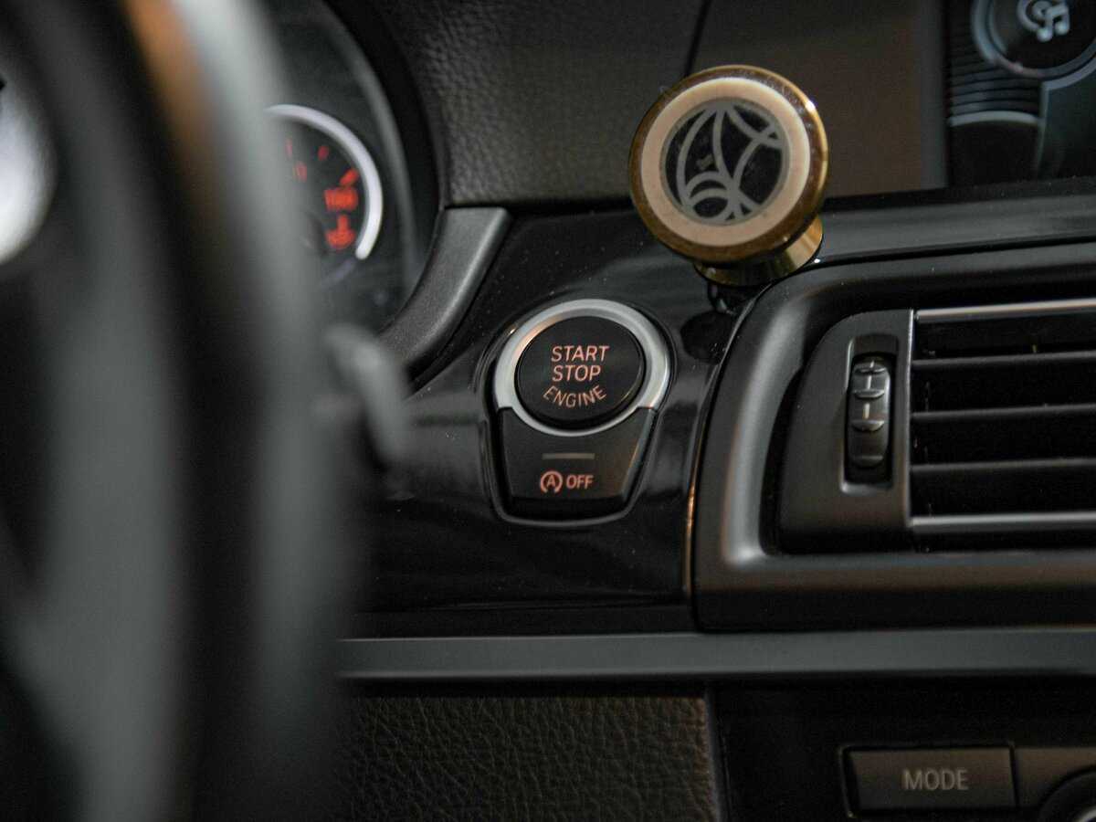 BMW 5 серии с пробегом — 2014 год. Фото: #9