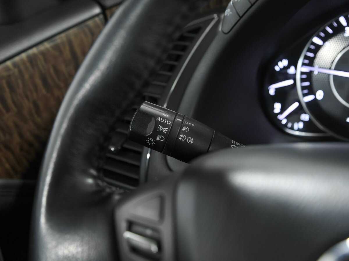 Nissan Patrol с пробегом — 2012 год. Фото: #7