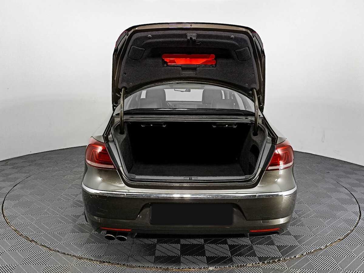 Volkswagen Passat CC с пробегом — 2013 год. Фото: #7