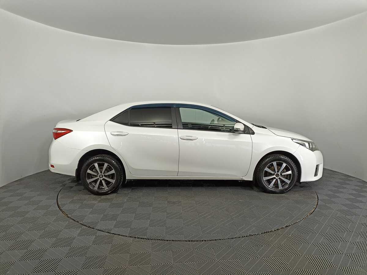 Toyota Corolla с пробегом — 2013 год. Фото: #3