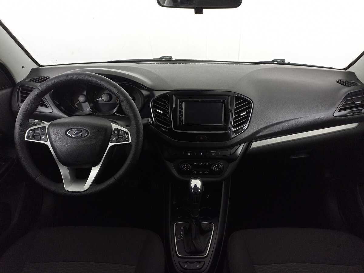 Lada (ВАЗ) Vesta с пробегом — 2020 год. Фото: #13