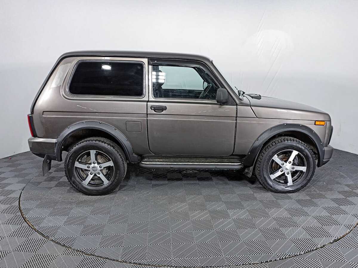 Lada (ВАЗ) 2121 (4x4) с пробегом — 2015 год. Фото: #3