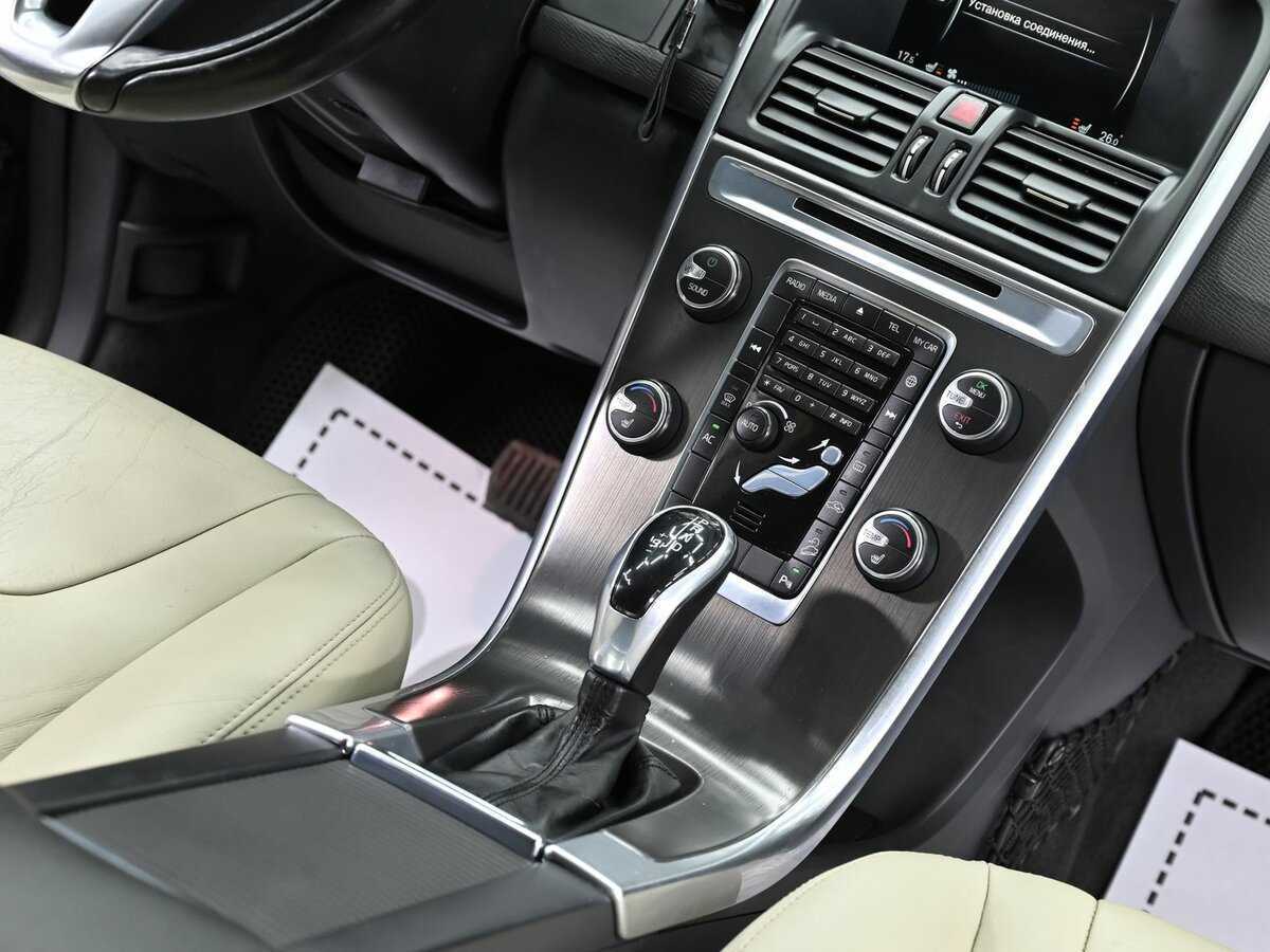 Volvo XC60 с пробегом — 2014 год. Фото: #11