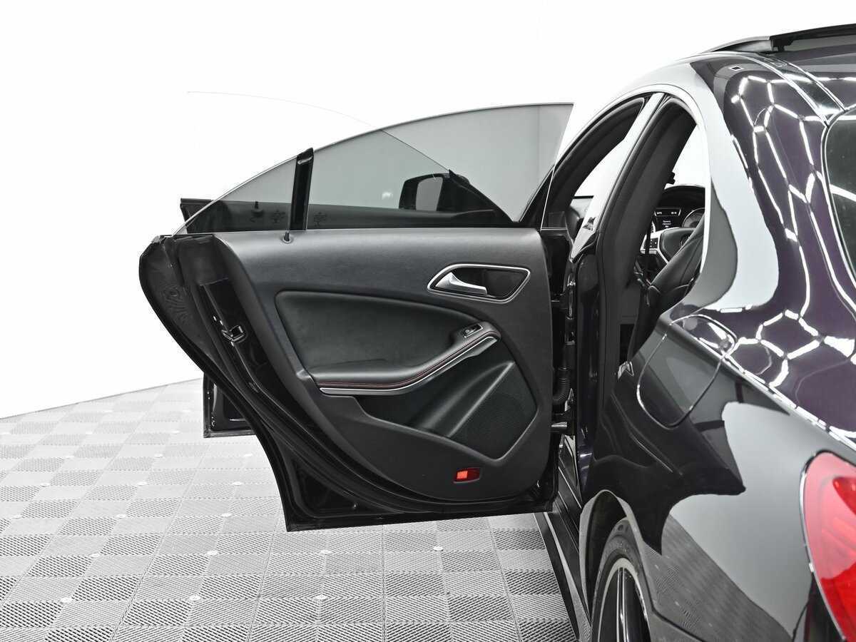 Mercedes-Benz CLA с пробегом — 2013 год. Фото: #7