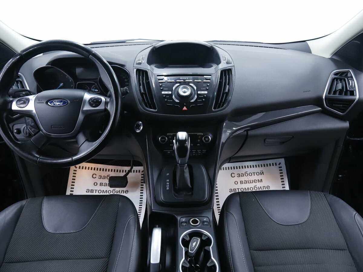 Ford Kuga с пробегом — 2015 год. Фото: #9