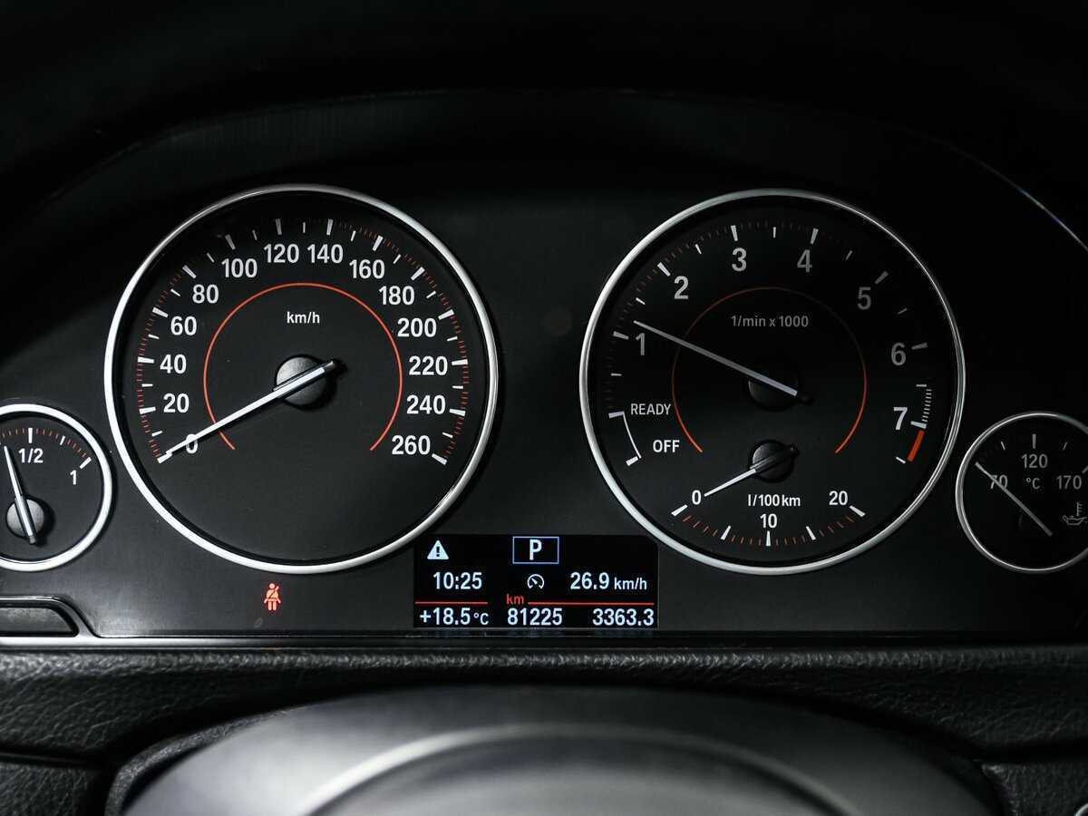 BMW 3 серии с пробегом — 2014 год. Фото: #9