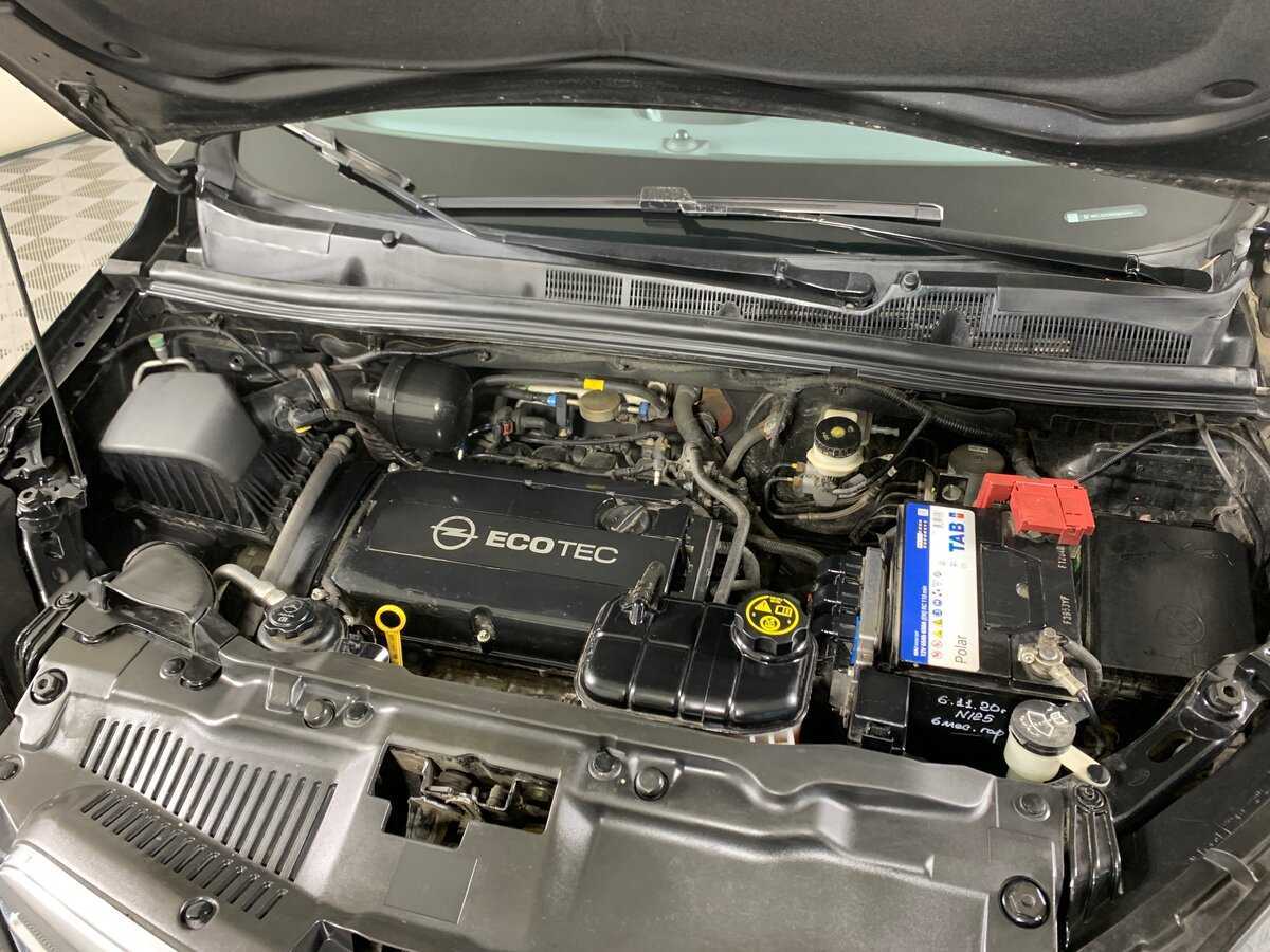 Opel Mokka с пробегом — 2013 год. Фото: #10