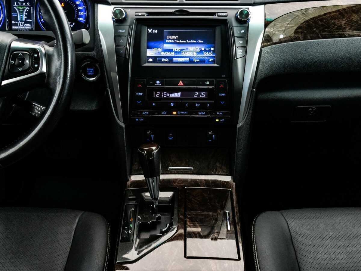 Toyota Camry с пробегом — 2015 год. Фото: #12