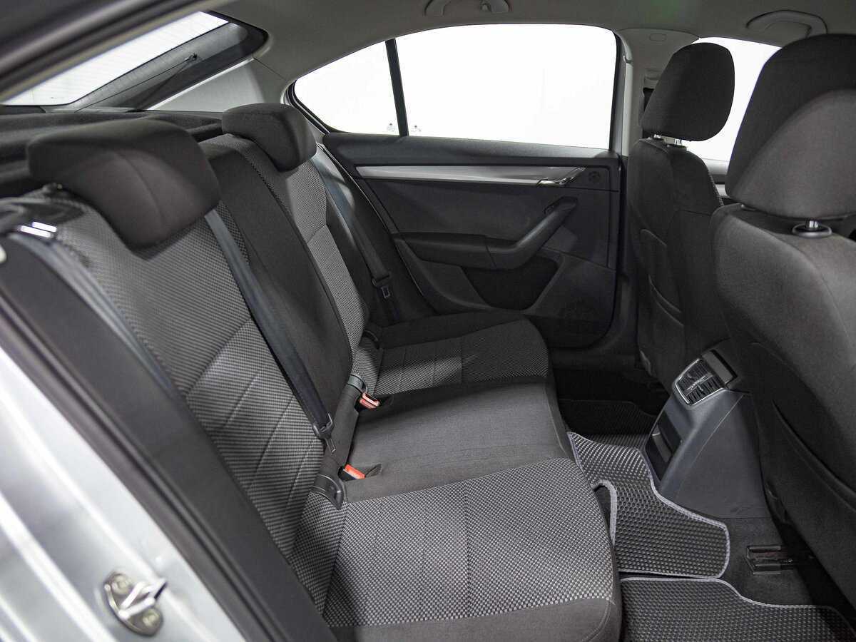 Skoda Octavia с пробегом — 2014 год. Фото: #11