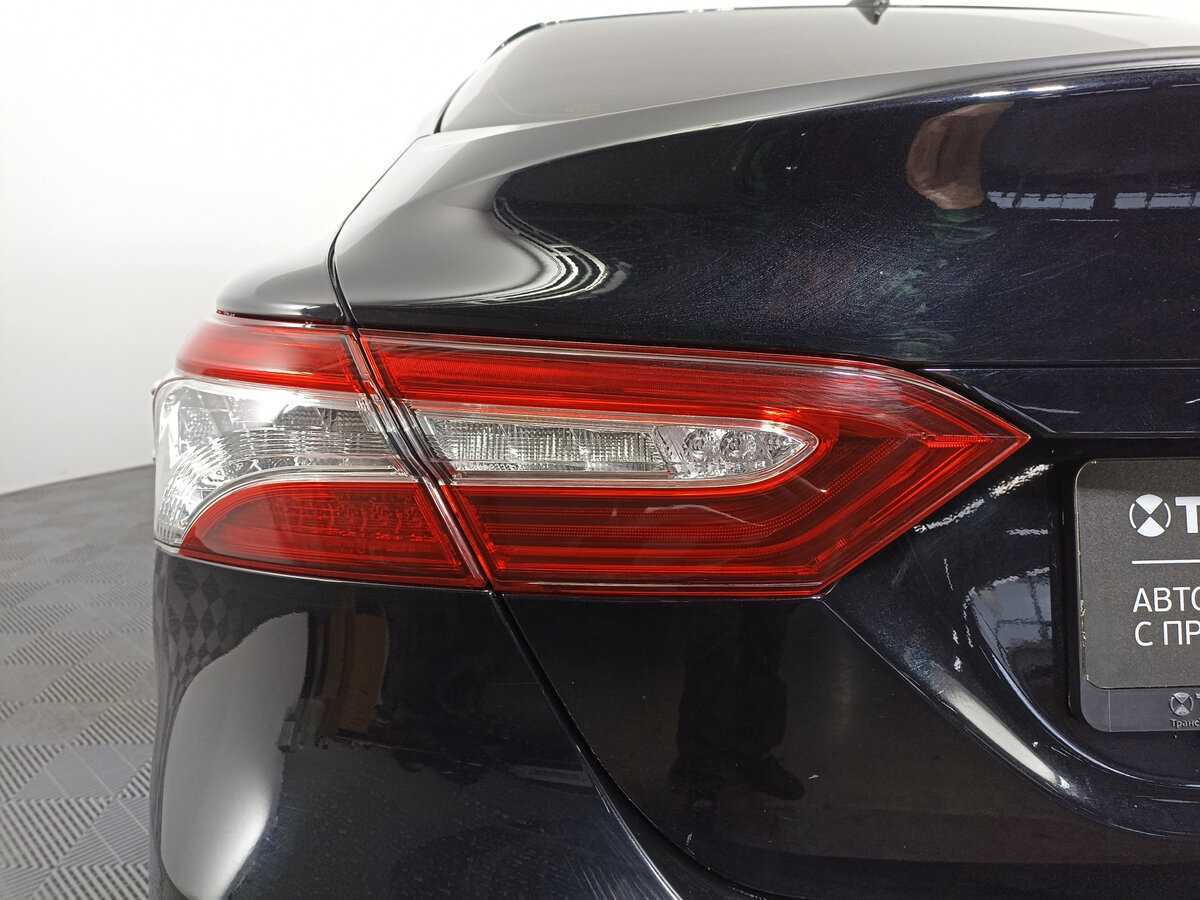 Toyota Camry с пробегом — 2020 год. Фото: #8