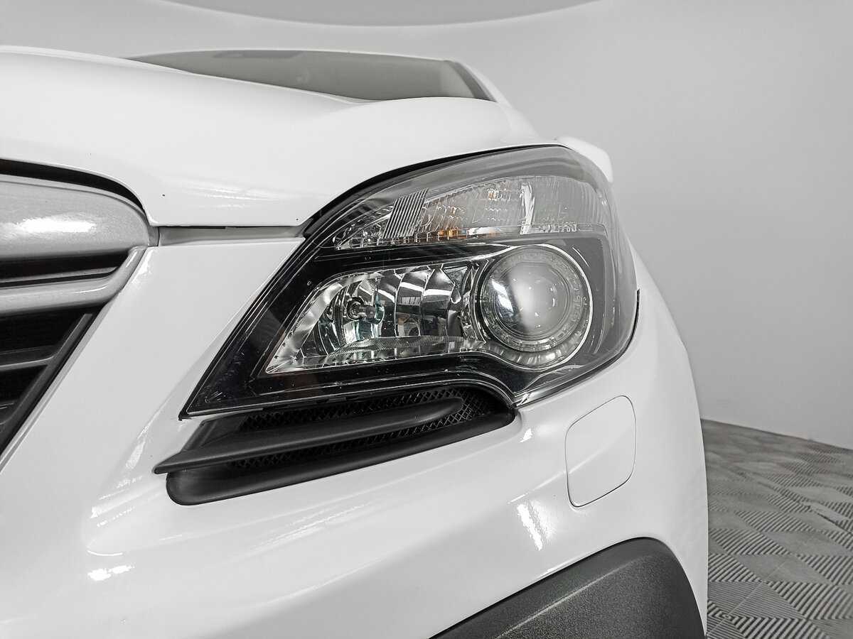 Opel Mokka с пробегом — 2012 год. Фото: #15