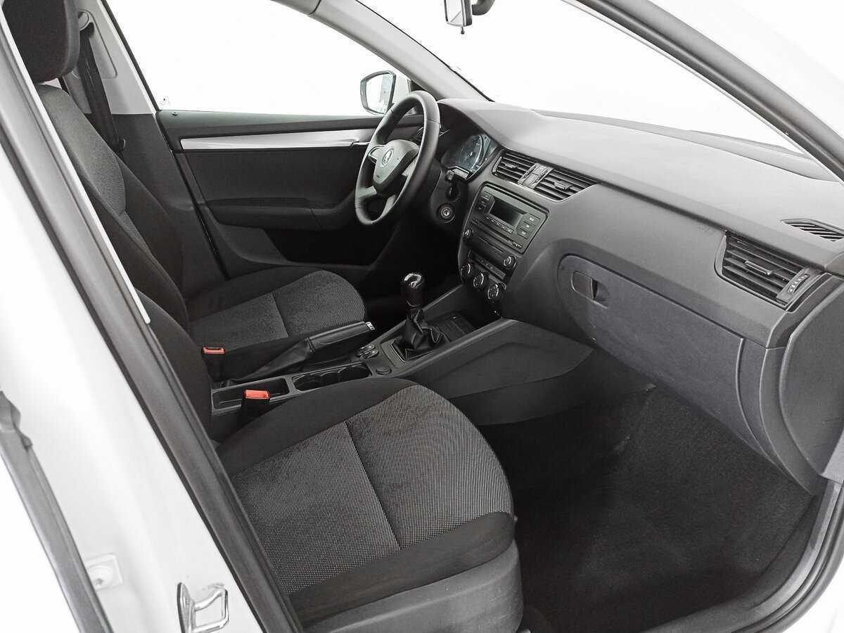 Skoda Octavia с пробегом — 2014 год. Фото: #10