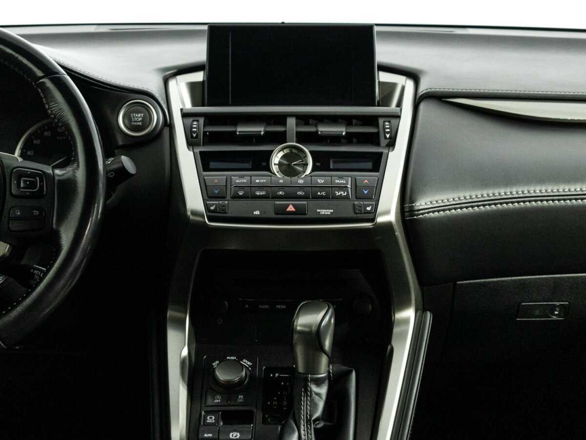 Lexus NX с пробегом — 2015 год. Фото: #13