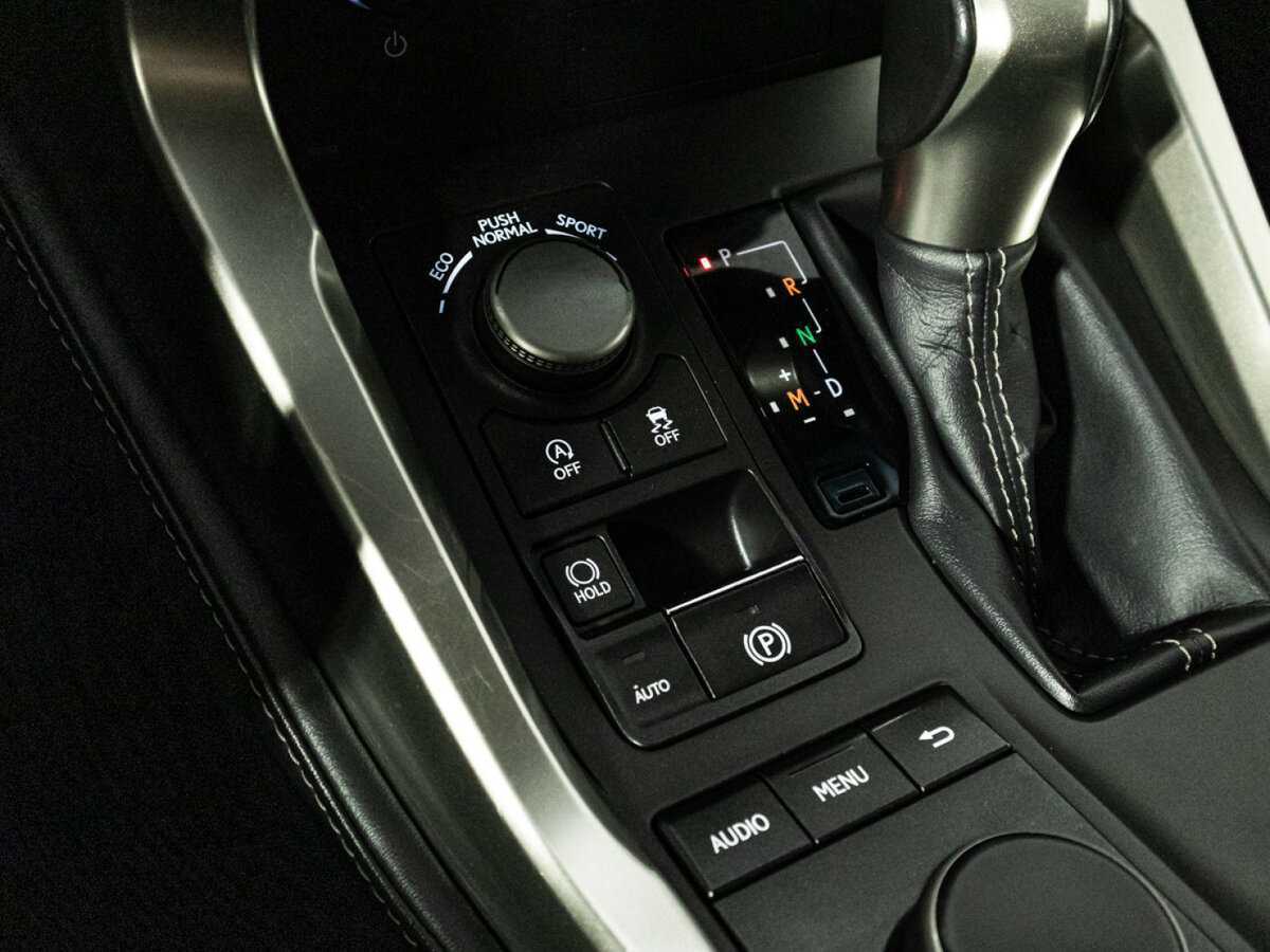 Lexus NX с пробегом — 2015 год. Фото: #17