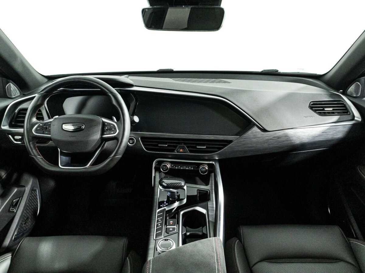 Geely Tugella с пробегом — 2022 год. Фото: #12