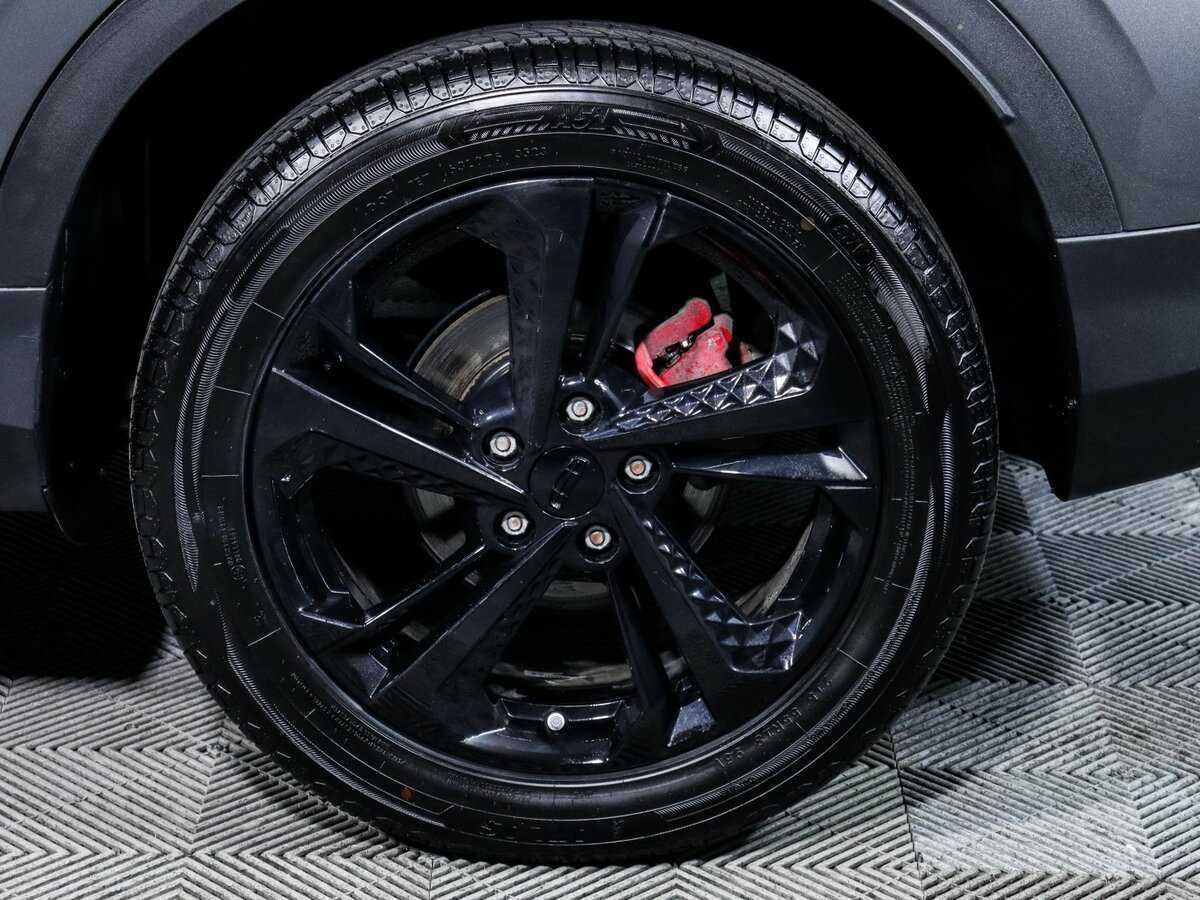 Geely Coolray с пробегом — 2023 год. Фото: #11